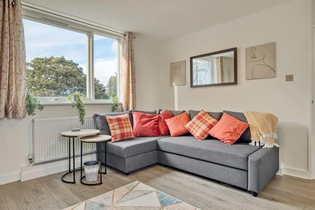 Hidden Gem In Battersea W/ Free Parking Apartment London Ngoại thất bức ảnh