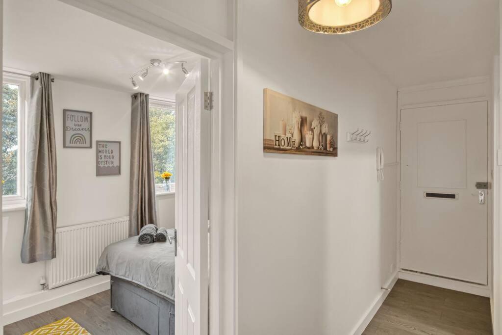 Hidden Gem In Battersea W/ Free Parking Apartment London Ngoại thất bức ảnh